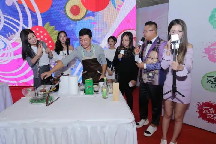 微信图片_20171111230405.jpg 小草影院